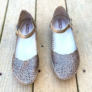 Pikolinos sandals size 38